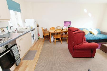 2 bedroom Coach House for sale in Widdowson Road, Long Eaton, Long Eaton, NG10