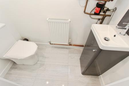 4 bedroom Terraced House to let in Nottingham Road, Stapleford, NG9