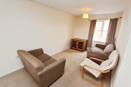 2 bedroom Flat to let in Johnson Way, Chilwell, NG9