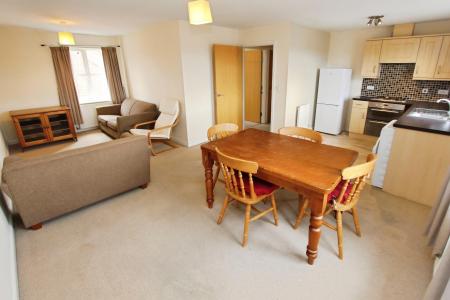 2 bedroom Flat to let in Johnson Way, Chilwell, NG9