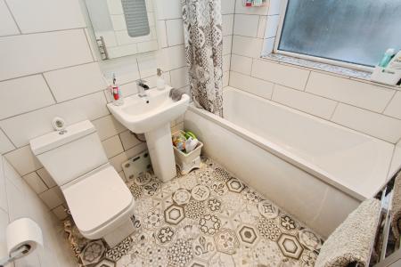 3 bedroom Semi-detached house for sale in Lynden Avenue, Long Eaton, Long Eaton, NG10