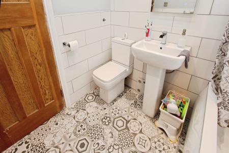 3 bedroom Semi-detached house for sale in Lynden Avenue, Long Eaton, Long Eaton, NG10