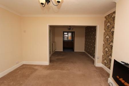 2 bedroom Semi-detached house to let in Carrfield Avenue, Toton, NG9