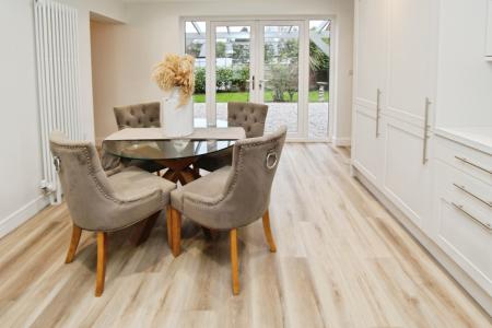 2 bedroom Detached bungalow for sale in Grove Street, Beeston, Beeston, NG9