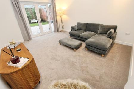 2 bedroom Detached bungalow for sale in Grove Street, Beeston, Beeston, NG9