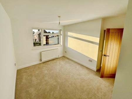 3 bedroom Semi-detached house for sale in Gregory Avenue, Breaston, DE72