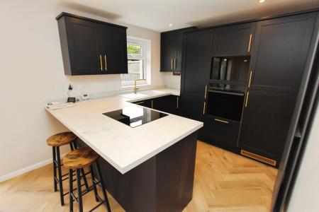 3 bedroom Detached house for sale in Salcey Drive, Trowell, NG9