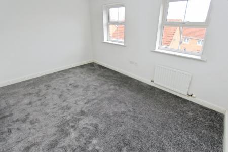 3 bedroom Town house to let in Moody Close, Chilwell, NG9