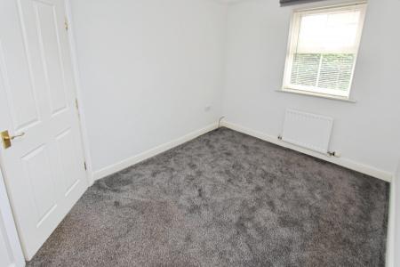 3 bedroom Town house to let in Moody Close, Chilwell, NG9