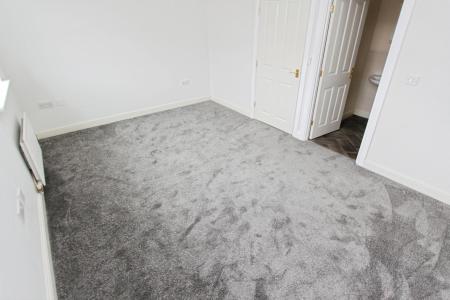 3 bedroom Town house to let in Moody Close, Chilwell, NG9
