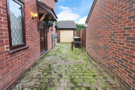 3 bedroom Detached house for sale in Colonsay Close, Nottingham, NG9