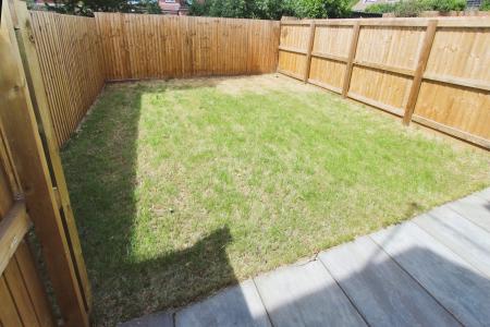 3 bedroom Semi-detached house to let in Tulip Street, Beeston, NG9