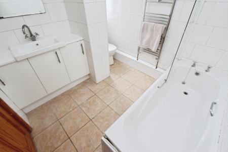 4 bedroom Bungalow to let in Mikado Road, Long Eaton, Long Eaton, NG10