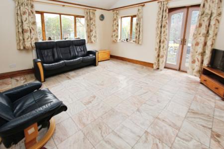4 bedroom Bungalow to let in Mikado Road, Long Eaton, Long Eaton, NG10