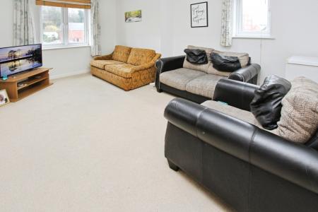 2 bedroom Flat for sale in Nottingham Road, Stapleford, Stapleford, NG9