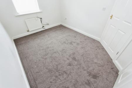 3 bedroom Town house for sale in Wilkinson Close, Chilwell, Chilwell, NG9