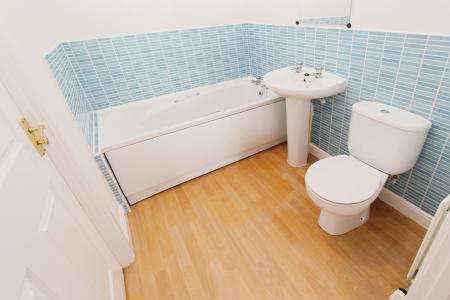 3 bedroom Town house for sale in Wilkinson Close, Chilwell, Chilwell, NG9