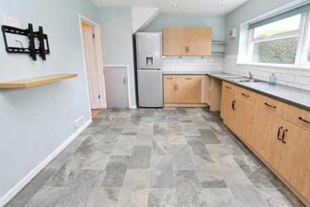 3 bedroom Semi-detached house to let in Travers Road, Sandiacre, NG10