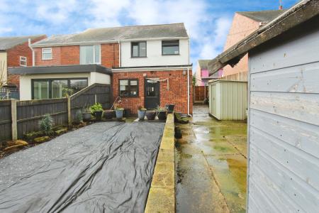 2 bedroom Semi-detached house for sale in Holmfield Road, Chilwell, Chilwell, NG9