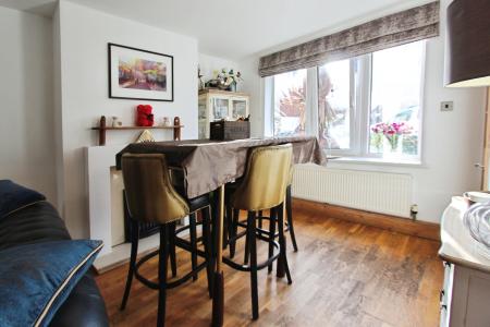 2 bedroom Semi-detached house for sale in Holmfield Road, Chilwell, Chilwell, NG9