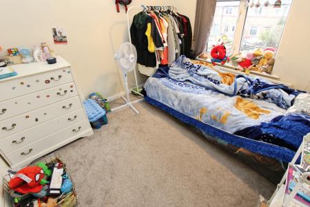 3 bedroom Terraced House for sale in Queens Road West, Beeston, Beeston, NG9