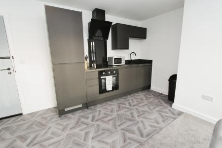 2 bedroom Apartment to let in Tulip Street, Beeston, NG9