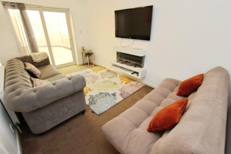 2 bedroom Bungalow for sale in Benington Drive, Wollaton, Nottingham, NG8