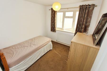 2 bedroom Bungalow for sale in Benington Drive, Wollaton, Nottingham, NG8