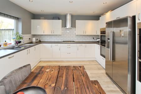 4 bedroom Semi-detached house for sale in Hillview Road, Toton, NG9