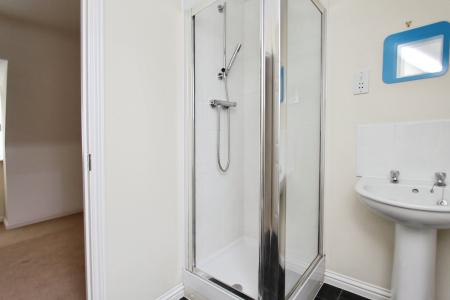 3 bedroom Terraced House to let in Hickling Close, Long Eaton, NG10