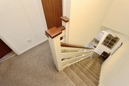 2 bedroom Terraced House to let in Margarets Court, Bramcote, NG9