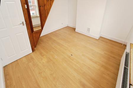 3 bedroom Terraced House to let in Newton Street, Beeston, Beeston, NG9