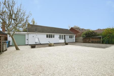 4 bedroom Detached bungalow for sale in Birchwood Avenue, Breaston, Breaston, DE72