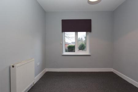 3 bedroom Semi-detached house to let in Queens Road, Beeston, NG9
