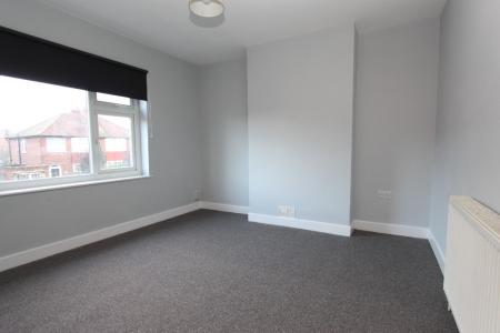 3 bedroom Semi-detached house to let in Queens Road, Beeston, NG9