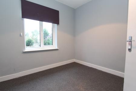 3 bedroom Semi-detached house to let in Queens Road, Beeston, NG9