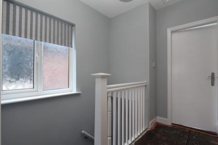 3 bedroom Semi-detached house to let in Queens Road, Beeston, NG9