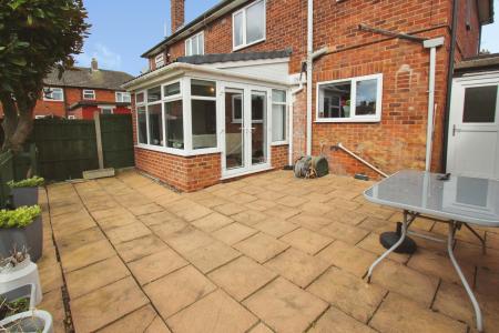3 bedroom Semi-detached house for sale in Ash Grove, Long Eaton, Long Eaton, NG10