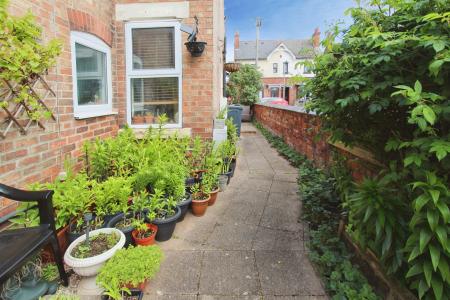 2 bedroom Flat for sale in Victoria Street, Long Eaton, Long Eaton, NG10