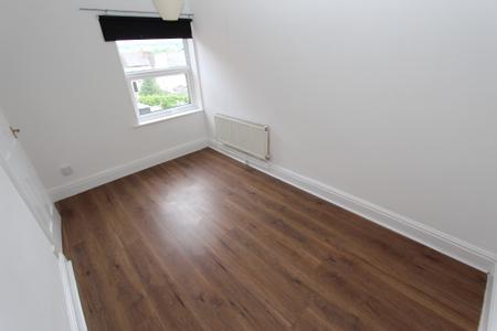 2 bedroom Terraced House to let in Lawrence Street, Stapleford, NG9