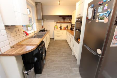 3 bedroom End of terrace house to let in Victoria Road, Sandiacre, Sandiacre, NG10