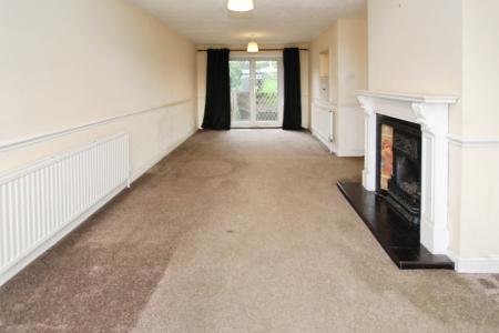 3 bedroom Semi-detached house to let in Ferndale Close, Coal Aston, S18