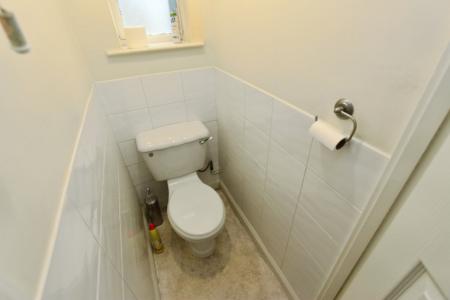 3 bedroom Semi-detached house to let in Ferndale Close, Coal Aston, S18