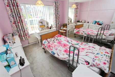 3 bedroom Detached house for sale in Wellington Street, Stapleford, NG9