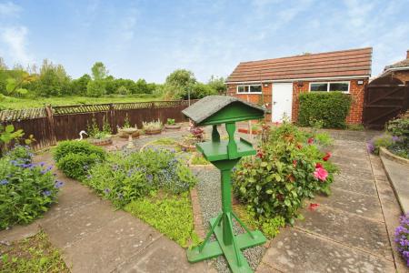 3 bedroom Detached house for sale in Wellington Street, Stapleford, NG9