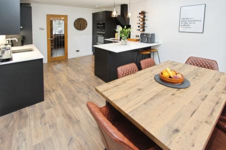 2 bedroom Town house for sale in Winston Close, Stapleford, Stapleford, NG9