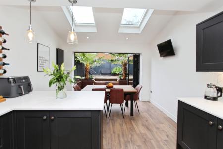 2 bedroom Town house for sale in Winston Close, Stapleford, Stapleford, NG9