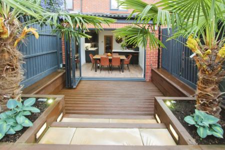 2 bedroom Town house for sale in Winston Close, Stapleford, Stapleford, NG9