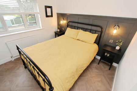 2 bedroom Town house for sale in Winston Close, Stapleford, Stapleford, NG9
