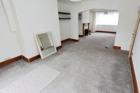 3 bedroom Semi-detached house for sale in Meadow Lane, Long Eaton, NG10